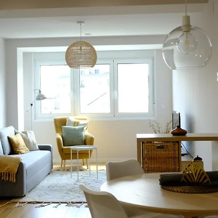 Adarve, Con Parking Y Vistas A La Muralla