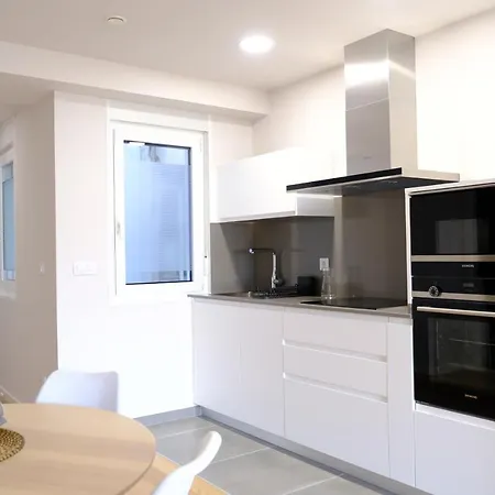 Adarve, Con Parking Y Vistas A La Muralla Apartamento