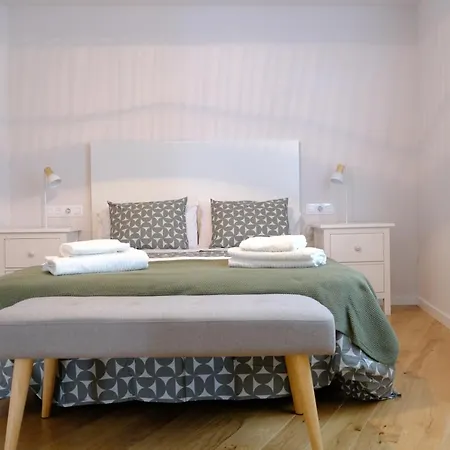 Adarve, Con Parking Y Vistas A La Muralla Apartment *